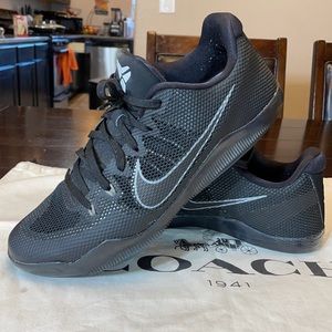 Kobe 11 “Dark Knight”